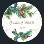 Christmas Evergreen Red Berry Runder Aufkleber<br><div class="desc">Elegant Christmas Wedding sticker depicts Simple watercolor evergreen brante adorned with holly leaves,  red berries and gold splashes. Good choice for winter and Christmas weddings.</div>