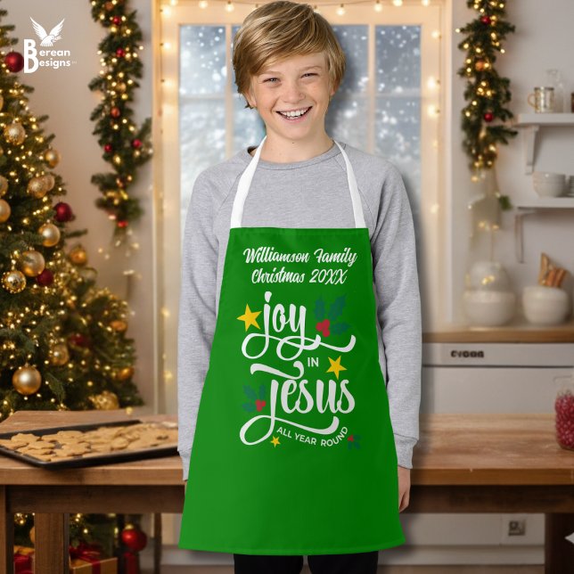 Christmas Family JOY IN JESUS Custom Christian  Schürze (Green personalized JOY IN JESUS matching family apron with typography and customizable name)