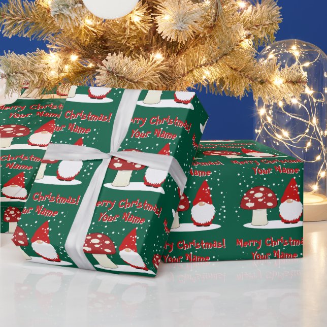 Christmas gnome with red mushroom custom Holiday Geschenkpapier (Feiertage)