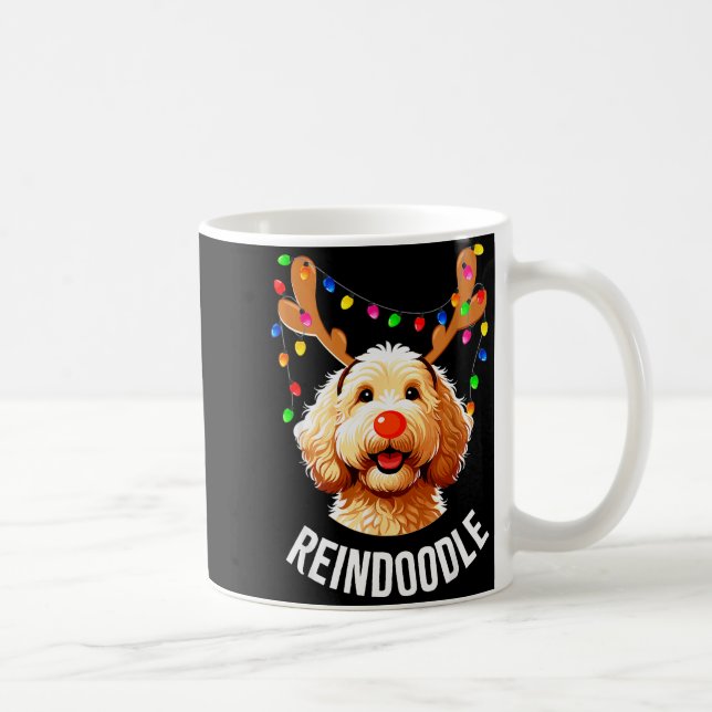Christmas Goldendoodle Reindeer Doodle Dog Reindoo Kaffeetasse (Rechts)