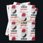 Christmas Golf Ball Sports Individuelle Name Geschenkpapier Set<br><div class="desc">Eine niedliche Illustration des Golfballs mit der Weihnachtsmannmütze "Frohe Weihnachten" und deinem individuelle Name. Ideal für Erwachsene und Kinder,  die Liebe spielen. Ein ideales golfthematisches Weihnachtsblatt für Golfspieler,  Golftrainer,  Athleten und Golfbegeisterte. Einfach den Namen anpassen und zu Ihrem eigenen machen!</div>
