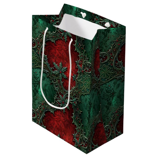 Christmas Gothic Grunge Red & Green Holly Mittlere Geschenktüte (Vorderseite Schrägansicht)