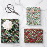 CHRISTMAS Greenery Berries Geschenkpapier Set<br><div class="desc">Das Wort CHRISTMAS unter den Blätter und Beeren auf einem schwarzen silber- und roten Hintergrund ist perfekt für Ihr Urlaubsgeschenk. PASSENDE Artikel in unserer Sammlung.</div>