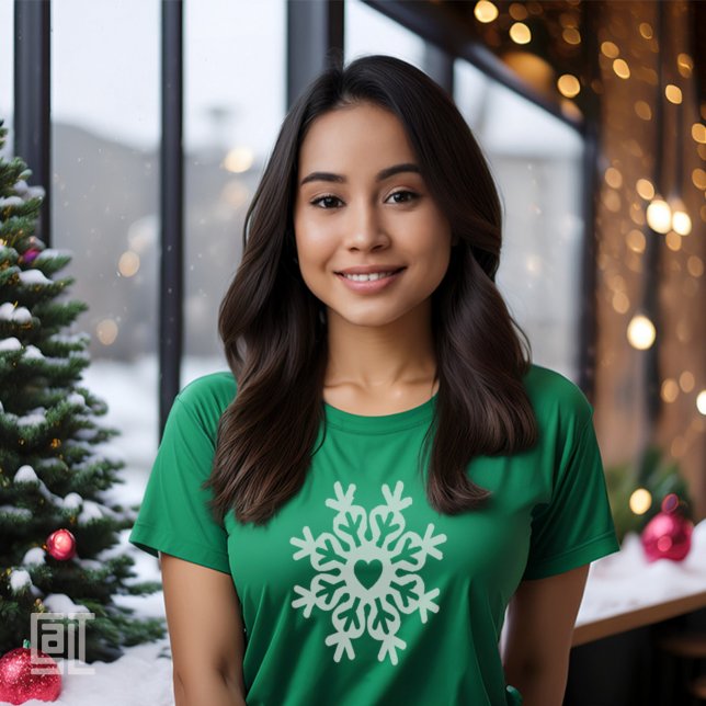 Christmas Heart Snowflake Ornate Classic T-Shirt (Von Creator hochgeladen)