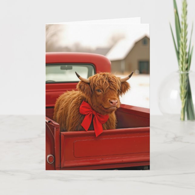 Christmas Highland Cow In Old Red Pickup Truck Karte (Vorderseite)