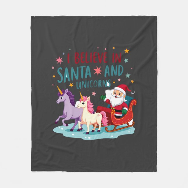 Christmas I Believe In Santa And Unicorns Funny Xm Fleecedecke (Vorderseite)