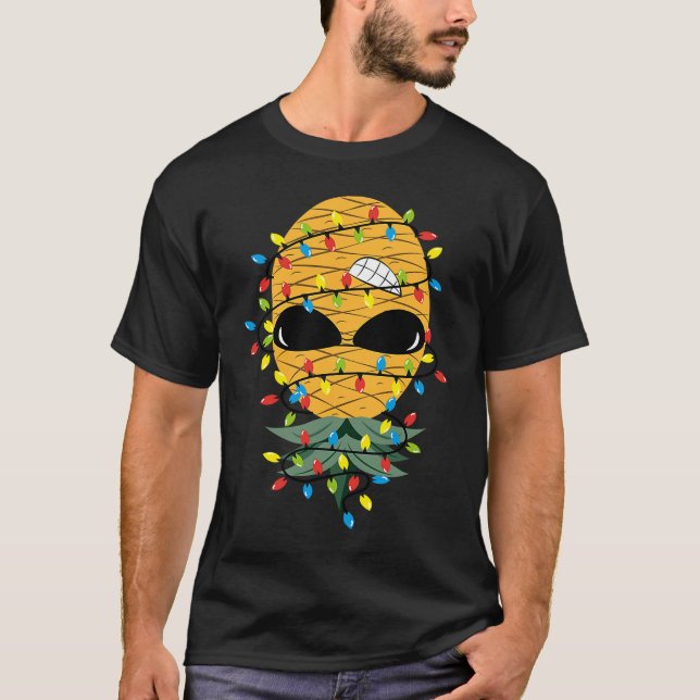 Christmas Lights Upside Down Pineapple Swinger T-Shirt (Vorderseite)