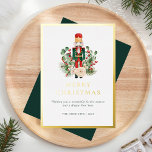 Christmas Nutcracker Red Berries Elegante Folien Feiertagskarte<br><div class="desc">Vorstellung unserer Custom Christmas Grußkarte, die verspricht, Feiertagssjubeln und Set den Ton für Ihre Festfeiern zu verbreiten! Unsere individuell gestaltete Einladung erfasst das Wesen des Urlaubsstils. Die Karte ist mit blühendem Grün, üppigen Beeren und einem klassischen Spielzeug-Nussknacker geschmückt und eignet sich hervorragend für Freunde und Familie, die die beste Jahreszeit...</div>
