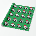 Christmas Panda Bear Green Geschenkpapier<br><div class="desc">Niedliches Weihnachtstierpapier mit einem schönen Panda-Bär,  der eine rote Weihnachtsmannmütze auf grünem Papier trägt. Hübsches Urlaubspapier.</div>