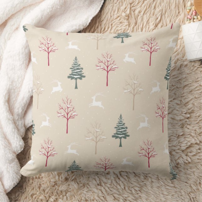 Christmas Pillow with Reindeer & Trees in Beige Kissen (Decke)