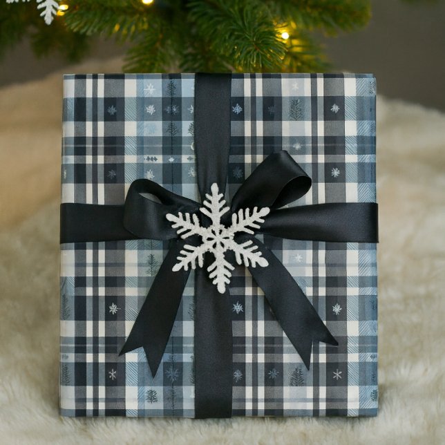 Christmas Plaid Snowflake & Tree  Geschenkpapier (Christmas Plaid Wrapping Paper Snowflake & Tree Design)