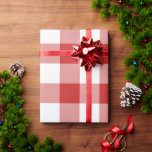 Christmas Red Buffalo Kariert Geschenkpapier<br><div class="desc">Ändern Sie die rote Hintergrundfarbe,  um Ihre eigenen großen Quadrate Büffel kariert Karo Weihnachtsverpackungspapier zu erstellen. Sie können auch eine personalisierte Textnachricht hinzufügen. Rot-weiße Gingham Karo Geschenkpackung. Rustikale Bauernhäuser Ferienbauten. Wählen Sie die Kacheloption für dieses Design,  wenn Sie es auf ein anderes Geschenk übertragen.</div>