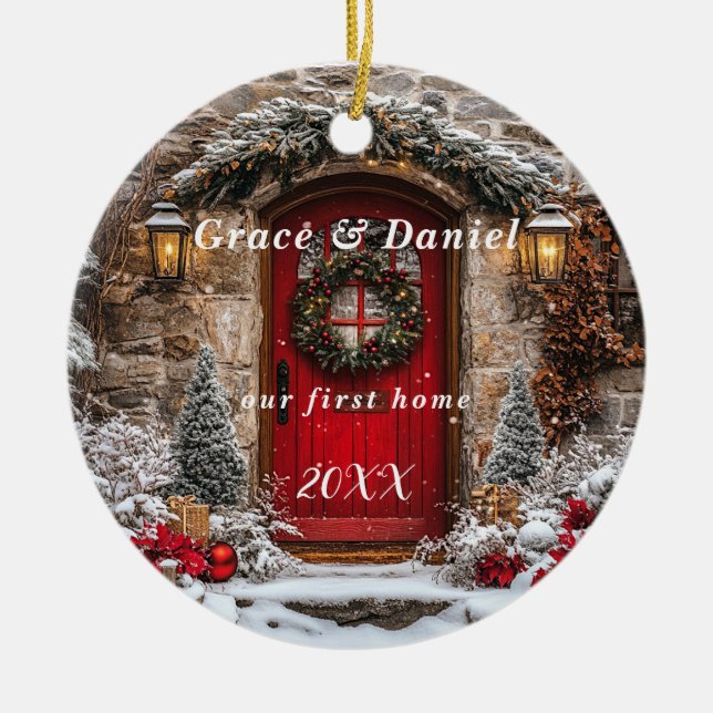 Christmas Red Door Wreath "Our First Home" Keramik Ornament (Vorne)