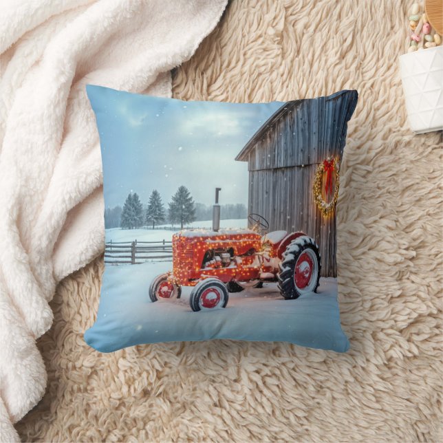 Christmas Red Farm Tractor In Snow Kissen (Decke)