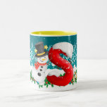 Christmas Snowman Initial Letter Monogram Tasse<br><div class="desc">Spezielles Geschenk für eine besondere Person in Ihrem Leben! Sag es mit Liebe!</div>