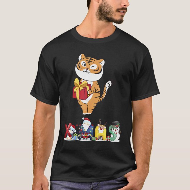 Christmas Tiger Face Tree Snow  Pajama Xmas 2021   T-Shirt (Vorderseite)