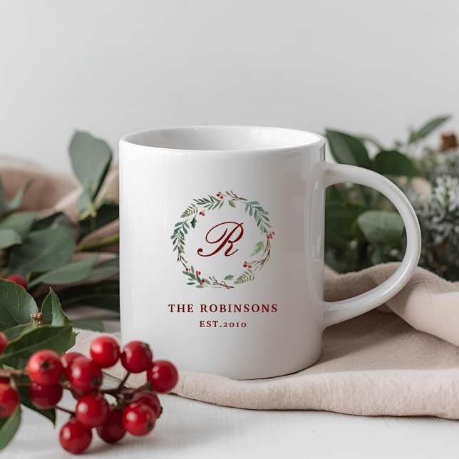 Christmas Winter Berry Wreath Family Name Monogram Kaffeetasse (Von Creator hochgeladen)