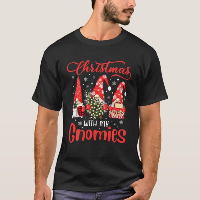 Christmas With My Gnomies Funny Gnome Squad Family T-Shirt (Vorderseite)