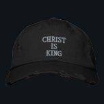 Christus ist König mit Kreuz Bestickte Baseballkappe<br><div class="desc">Stickiger Christus ist König vorne.</div>
