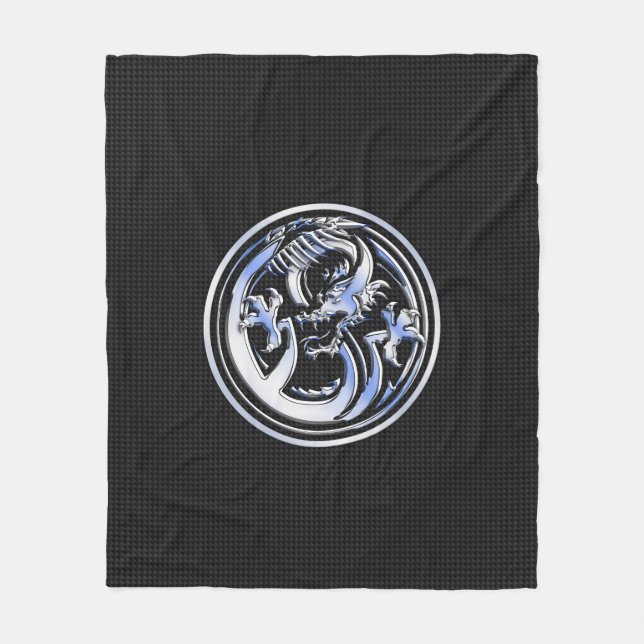 Chrome Dragon Wappen in Carbon Fibre Print Fleecedecke (Vorderseite)