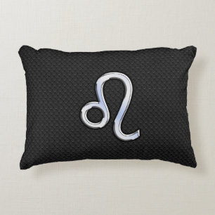 Chrome Like Leo Sign auf Schlangenhaut Dekokissen