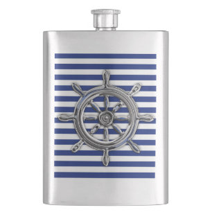 Chrome Nautical Wheel auf Navy Stripes Print Flachmann