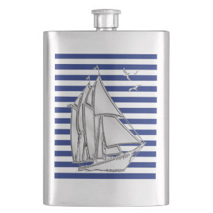 Chrome Segelboot auf Navy Stripes Print Flachmann