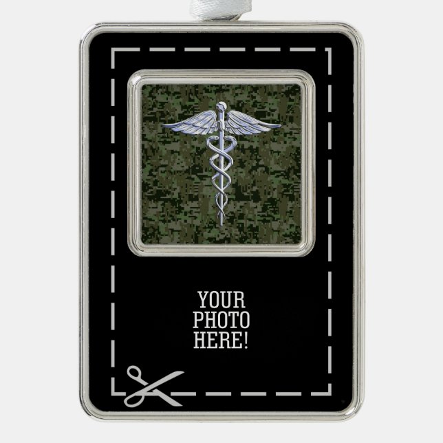 Chrome Style Caduceus Symbol auf Green Camouflage Rahmen-Ornament Silber (Vorderseite)