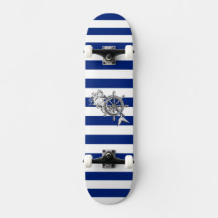 Chrome Style Mermaid auf nautischen Streifen Skateboard