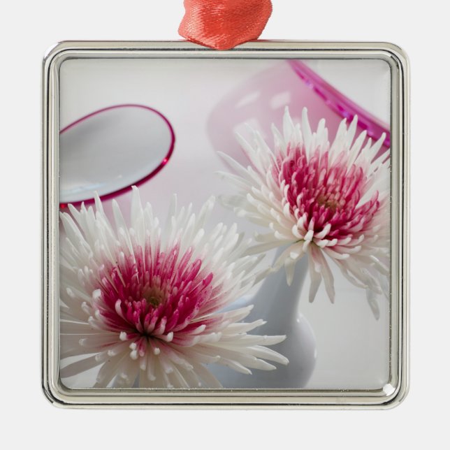 Chrysanthemen Silbernes Ornament (Vorne)