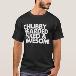 Chubby bärtiges mit Tinte geschwärztes und T-Shirt