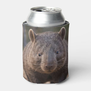 "Chubby Charm: Die Adorable Australian Wombat" Dosenkühler