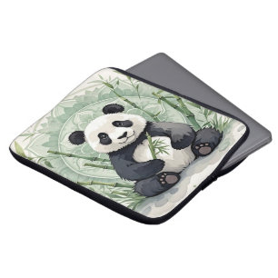 Chubby-Panda in einer Lotus-Pose Laptopschutzhülle
