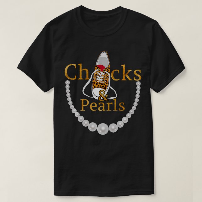 Chucks and Pearls 2021 Leopard  T-Shirt (Design vorne)
