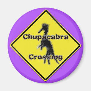 Chupacabra Crossing lila Magnet