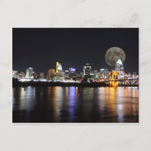 Cincinnat Skyline mit dem Mond Postkarte