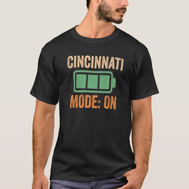 Cincinnati-Modus im Akku T-Shirt (Vorderseite)
