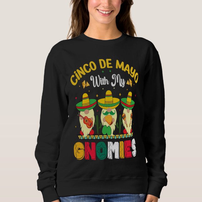 Cinco De Mayo, Buritos , Mexico Tacos and Avocado  Sweatshirt (Vorderseite)