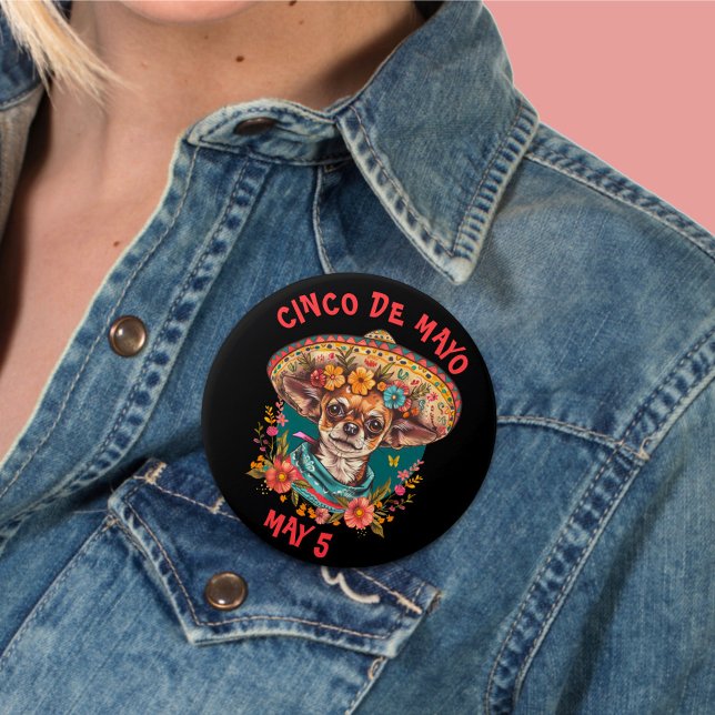 Cinco de Mayo Chihuahua Wearing Sombrero & Serape Button (Von Creator hochgeladen)