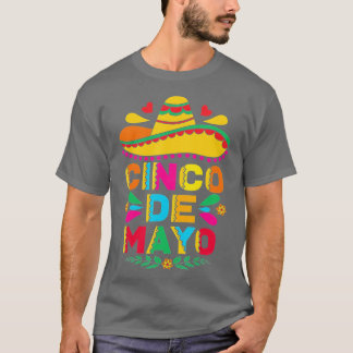Cinco De Mayo Fiesta Überrascha Camisa 5 De Mayo V T-Shirt