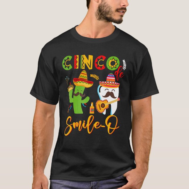 Cinco De Smile O Funny Guitar Tooth Catus Tacos m T-Shirt (Vorderseite)