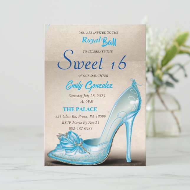 Cinderella Glass Slipper Sweet 16 Einladungen (Stehend Vorderseite)