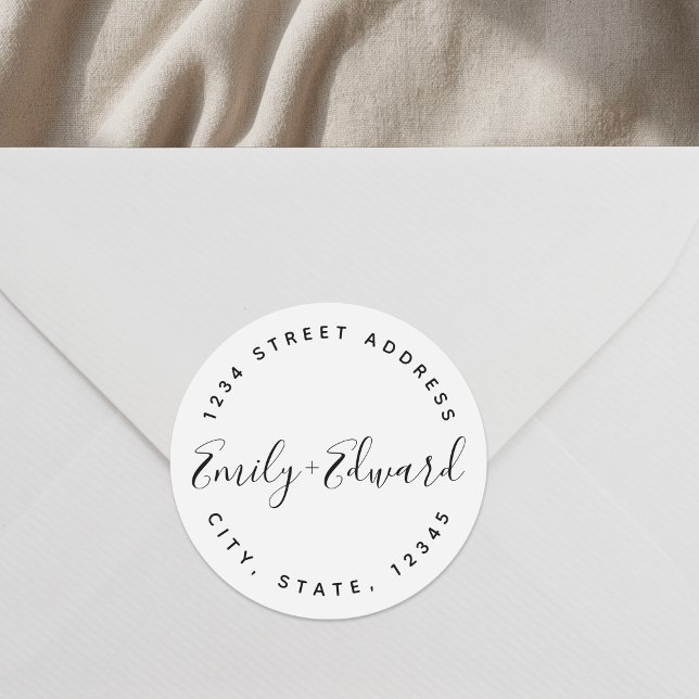 Circular Wedding Address Calligraphy Couple Names Runder Aufkleber (Von Creator hochgeladen)