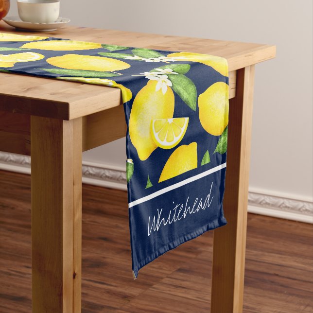 Citrus Botanical Lemon Personalize Navy Blue Großer Tischläufer (Beispiel)