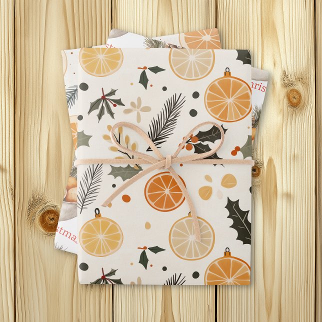 Citrus, Holly and Pine Needles Gemütliche Weihnach Geschenkpapier Set (Von Creator hochgeladen)