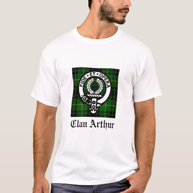 Clan Arthur Wappen Abzeichen & Tartan T-Shirt (Vorderseite)