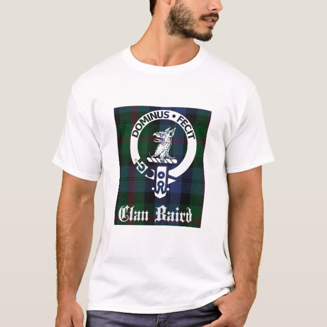 Clan Baird Wappen Abzeichen & Tartan T-Shirt (Vorderseite)