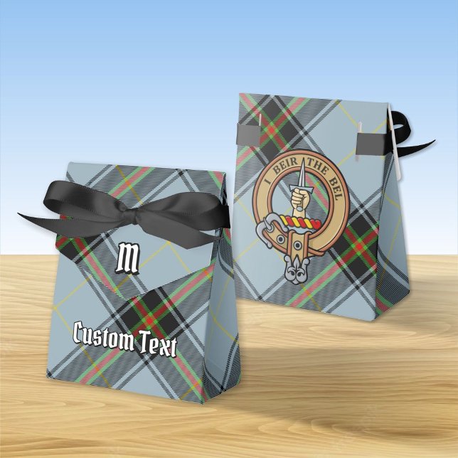Clan Bell Wappen über Tartan Geschenkschachtel (Von Creator hochgeladen)