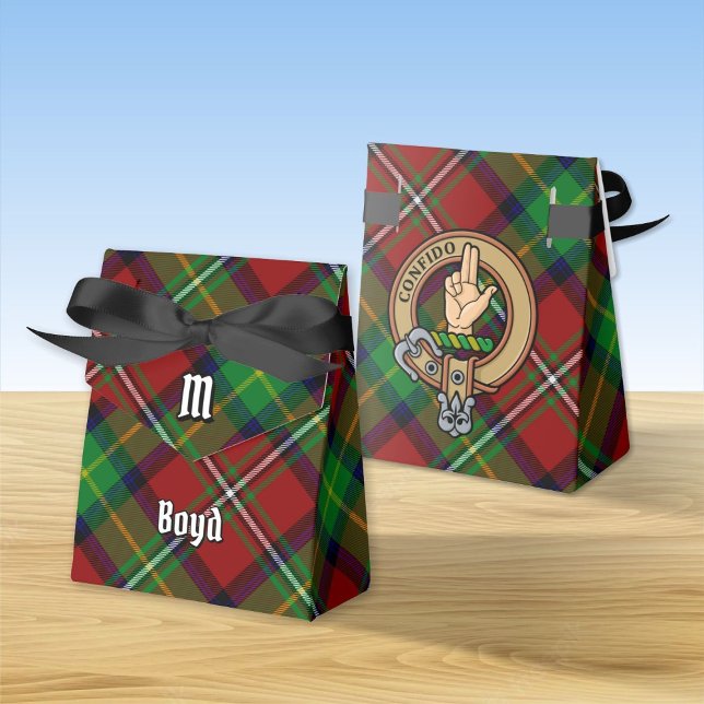 Clan Boyd Wappen über Tartan Geschenkschachtel (Von Creator hochgeladen)