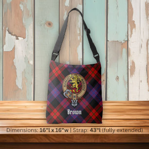 Clan Brown Wappen über Tartan Tragetaschen Mit Langen Trägern